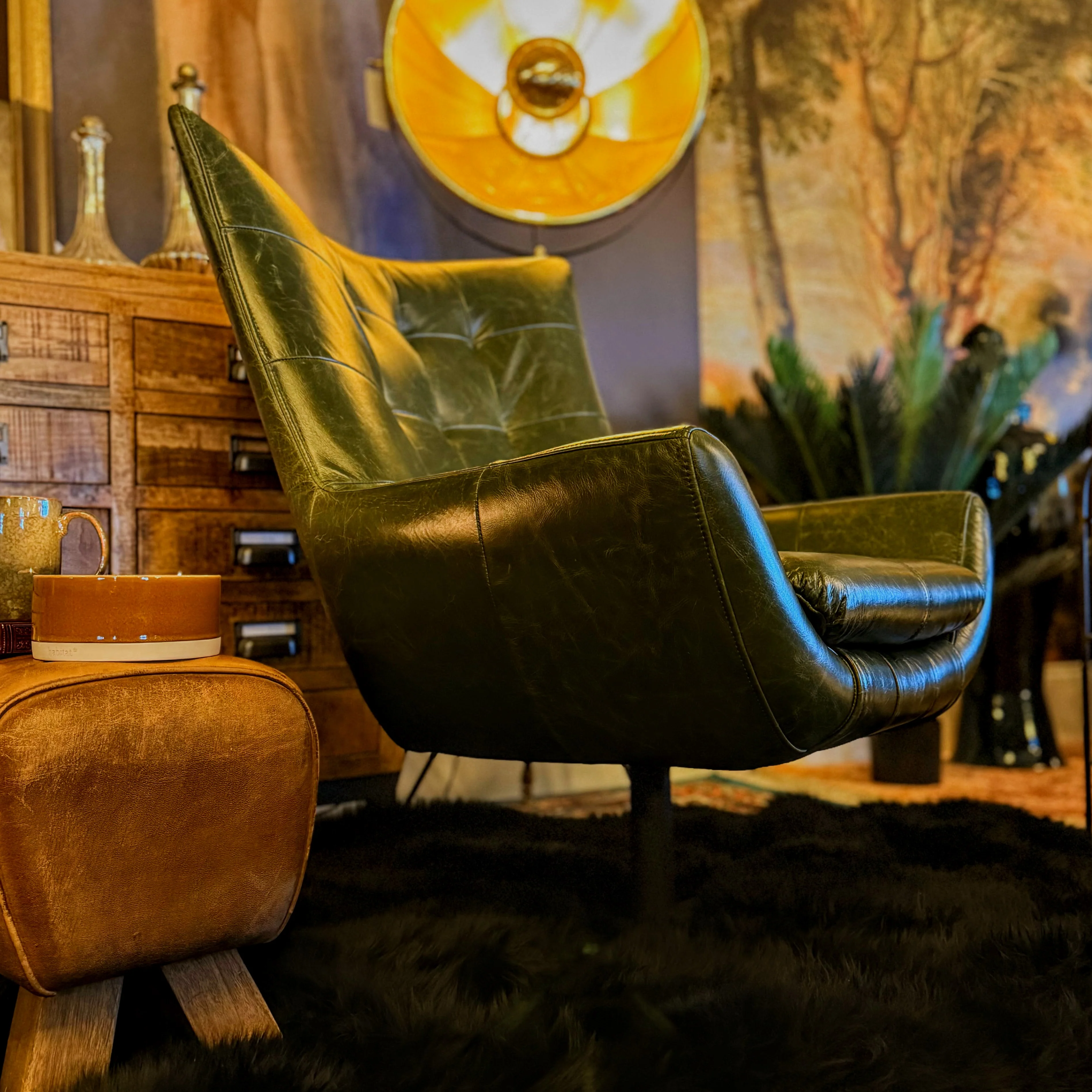 Austin Egg Chair in Leather - Image 15