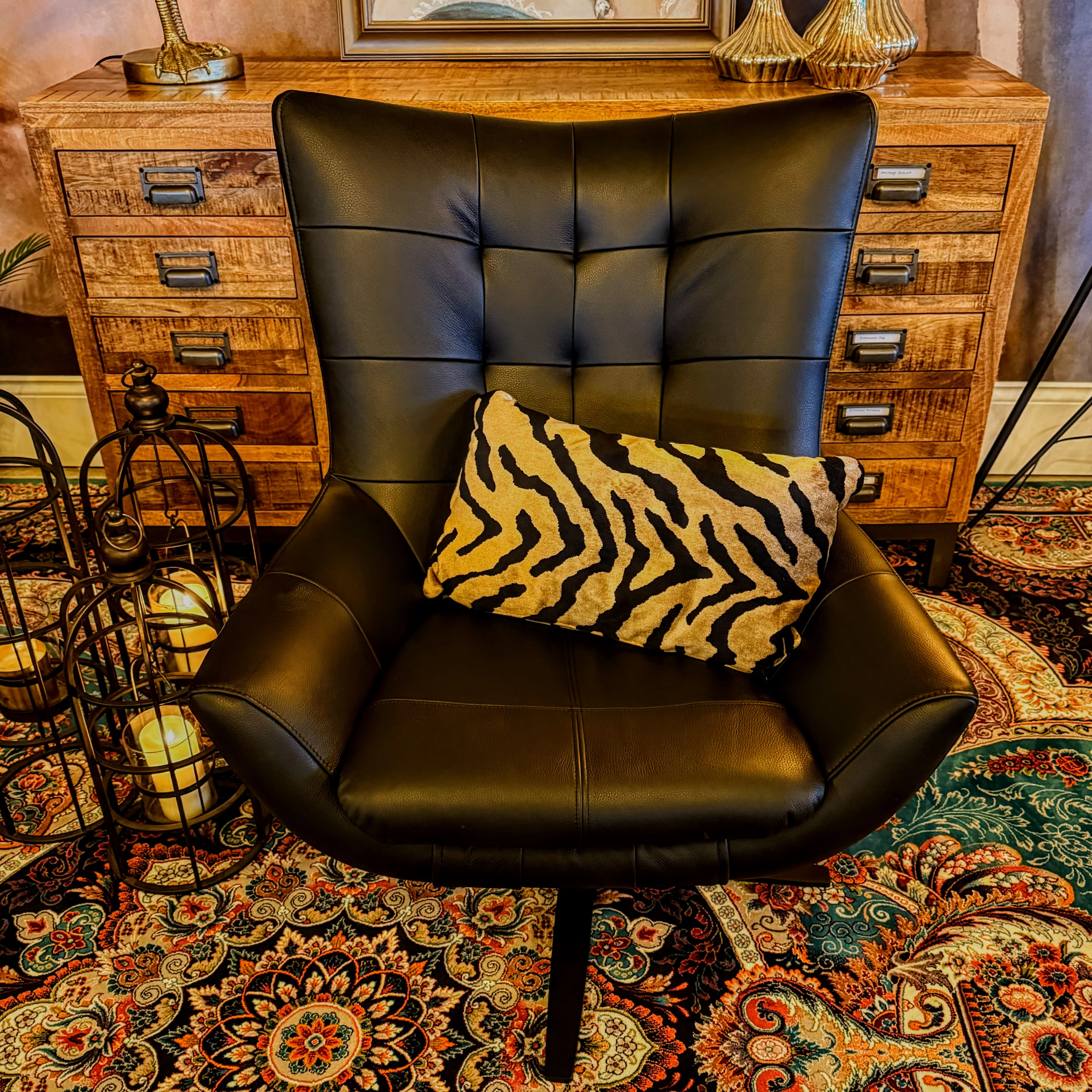 Austin Egg Chair in Leather - Image 32