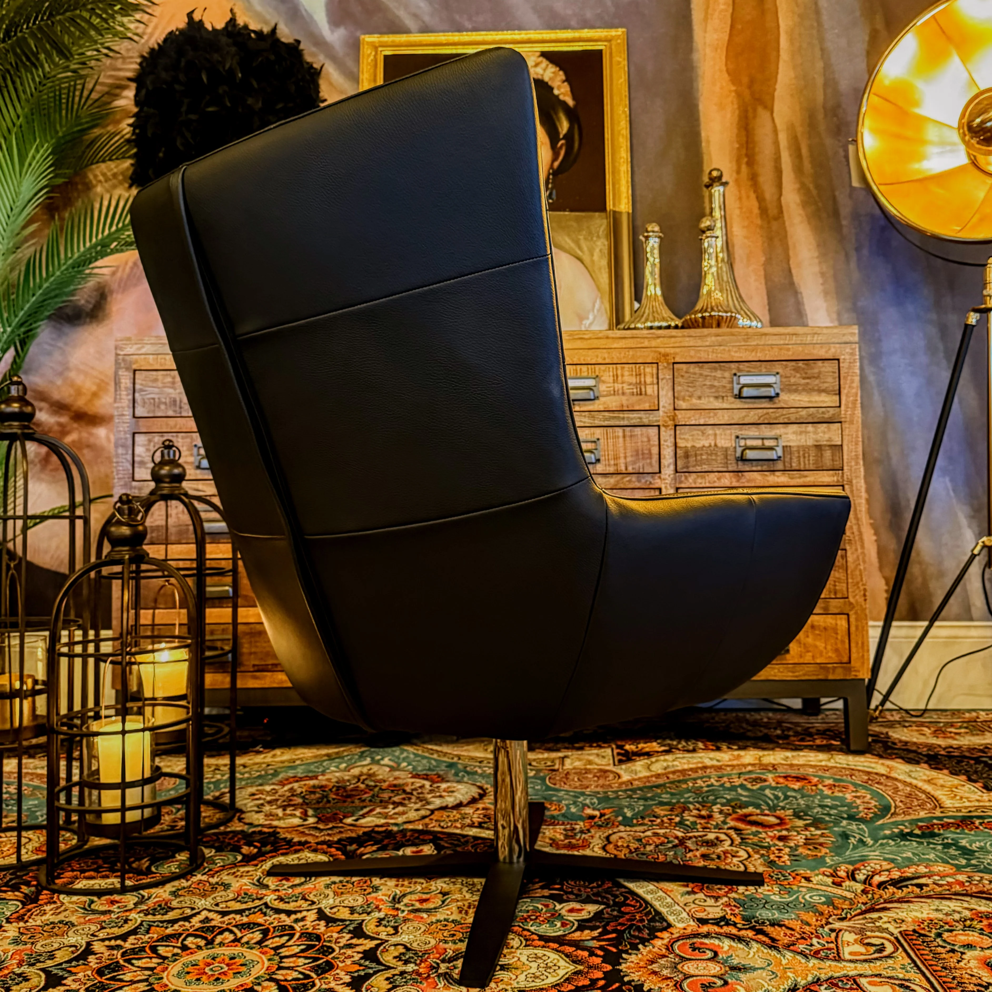 Austin Egg Chair in Leather - Image 37