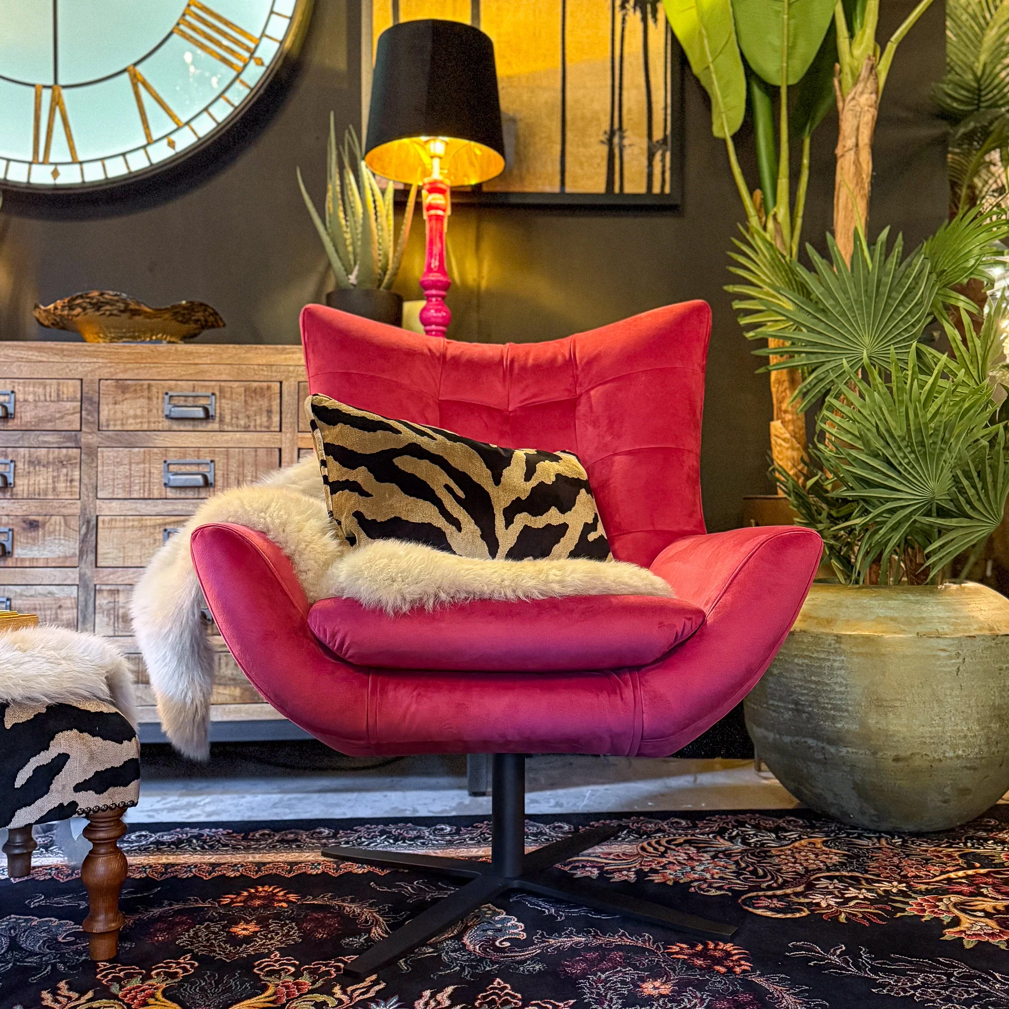 Austin Egg Chair in Plush Velvet - Image 12