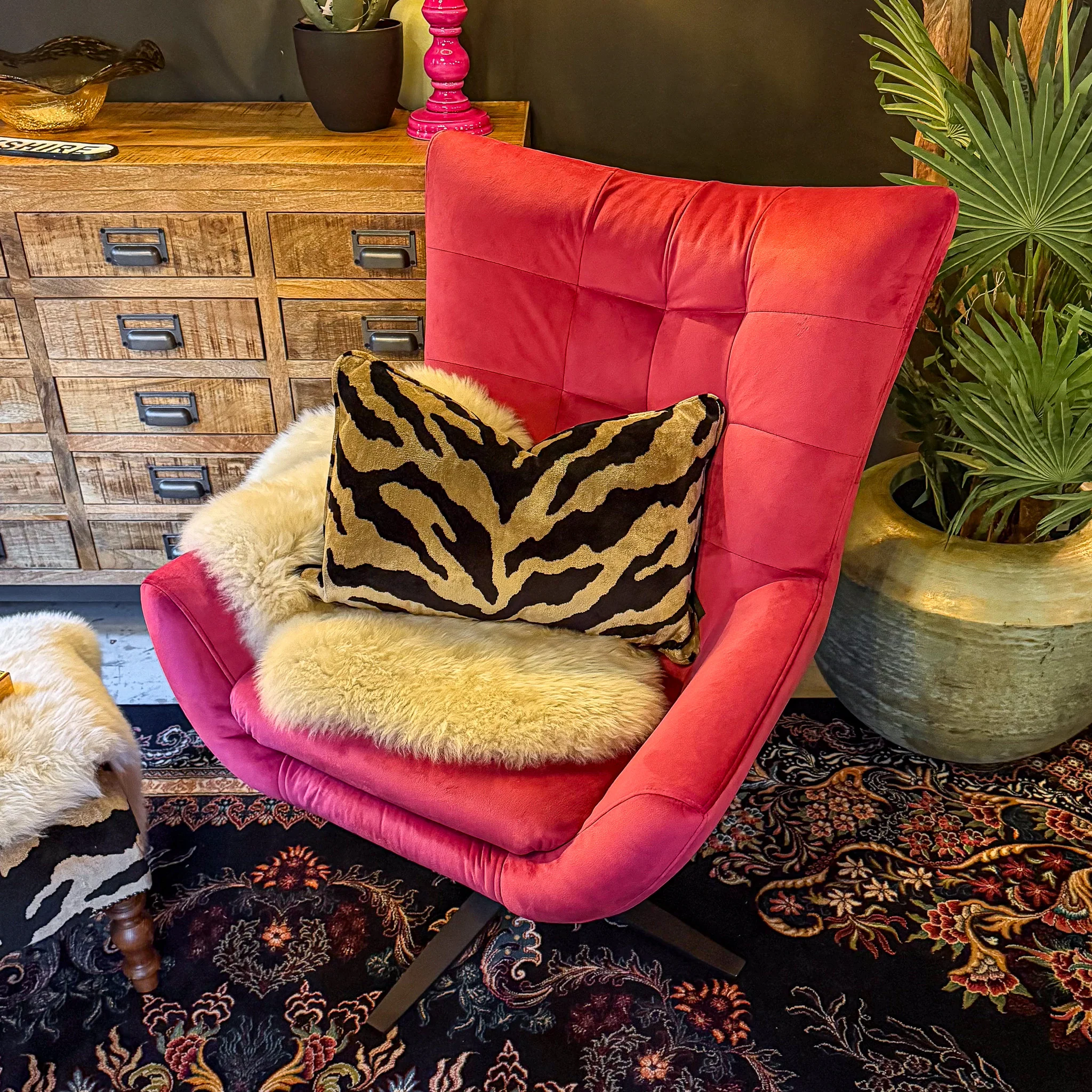Austin Egg Chair in Plush Velvet - Image 13