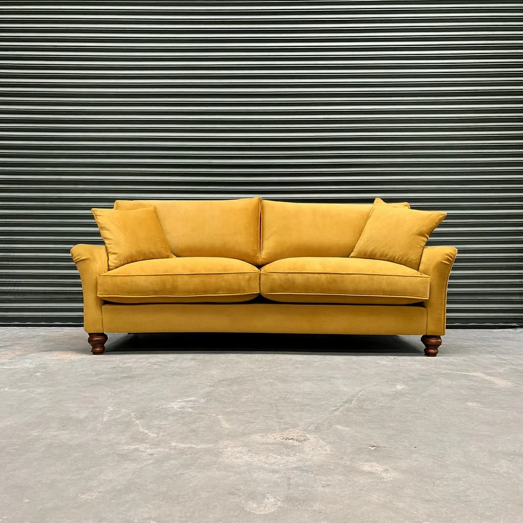 Bugsby in Plush Velvet - Image 122