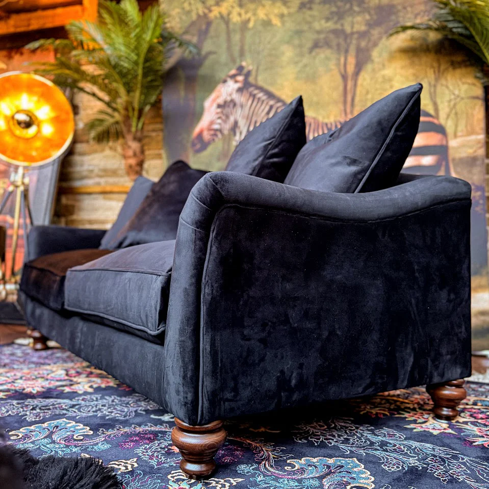 Bugsby in Plush Velvet - Image 58