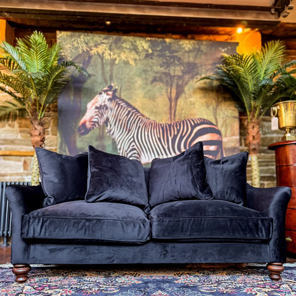 Bugsby in Plush Velvet - Image 59