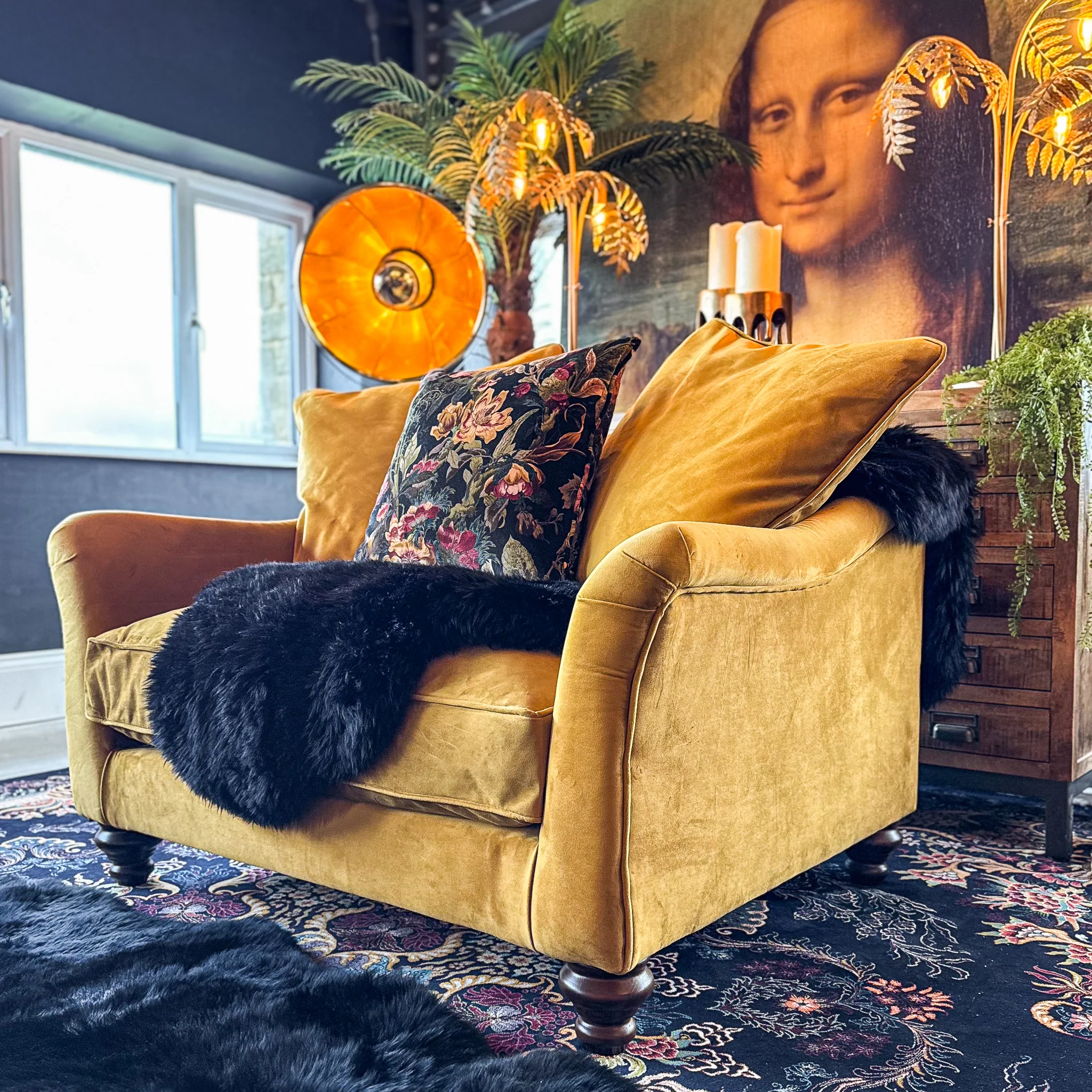 Bugsby in Plush Velvet - Image 81