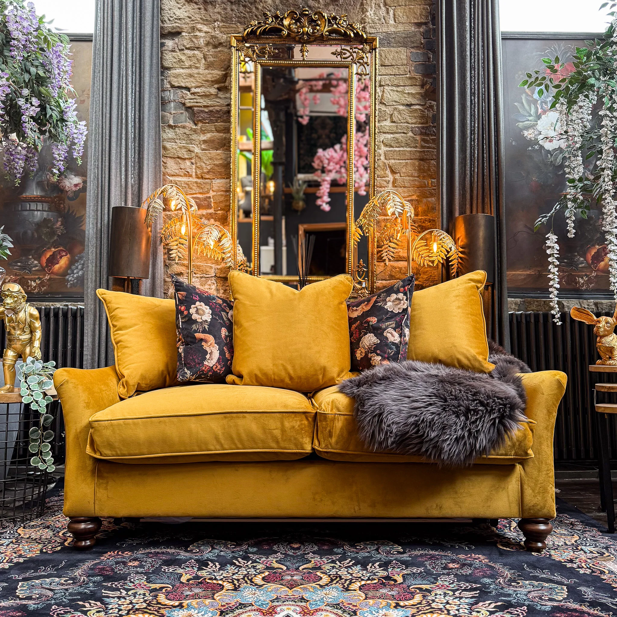 Bugsby in Plush Velvet - Image 98