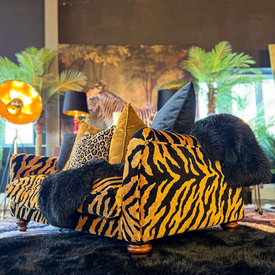 Bugsby in Animal Print - Image 24