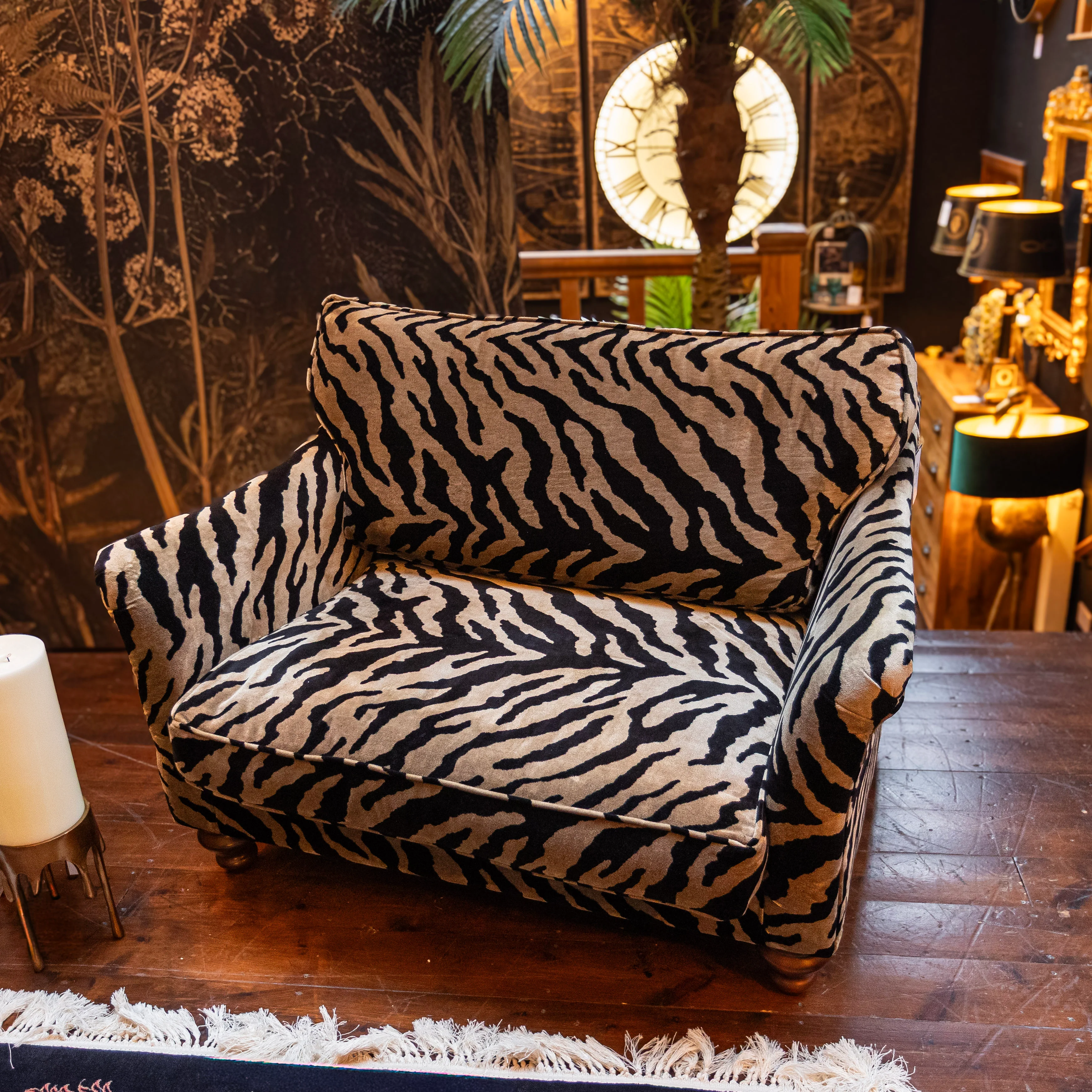 Bugsby in Animal Print - Image 60