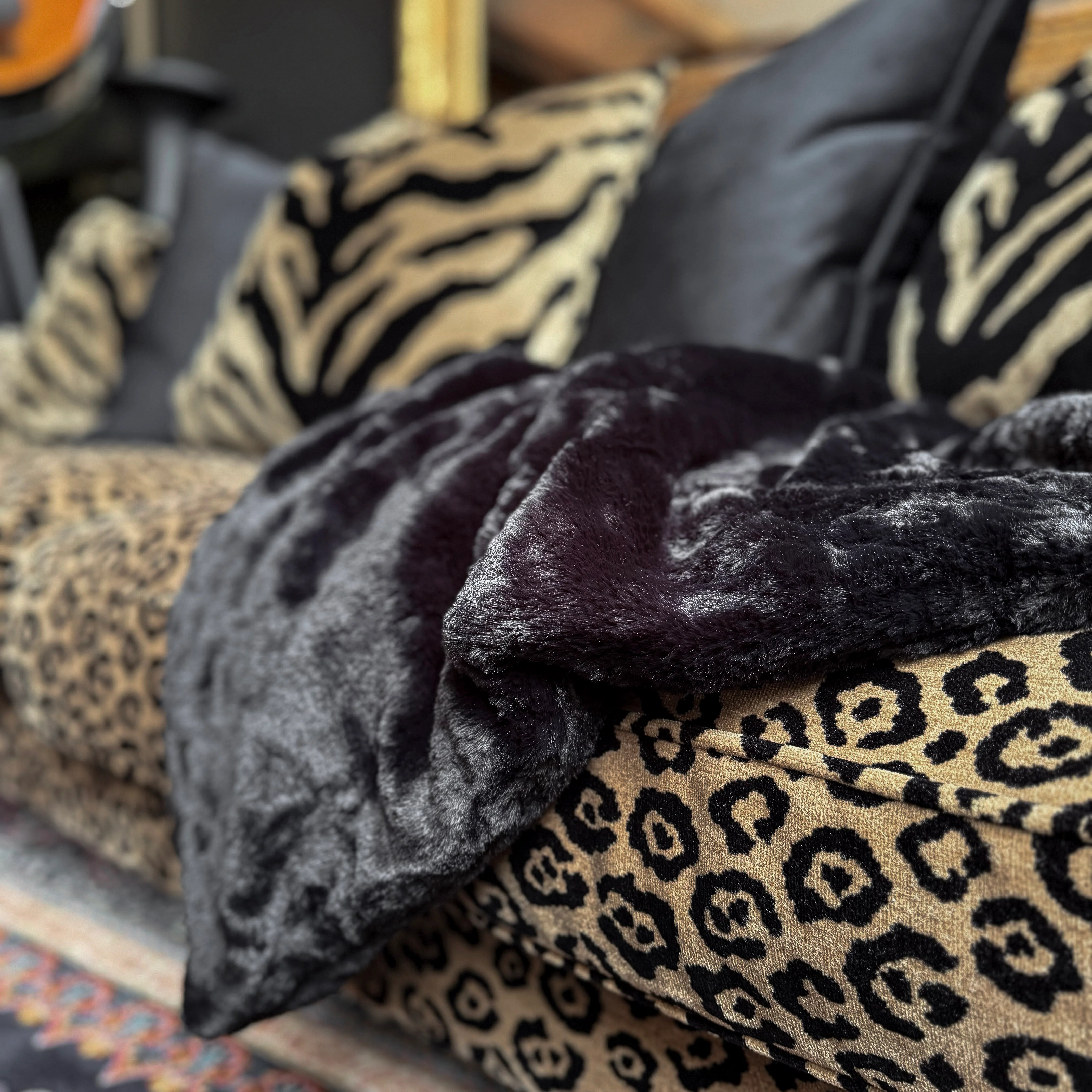 Double-Face Faux Fur Throw in Black - Image 2