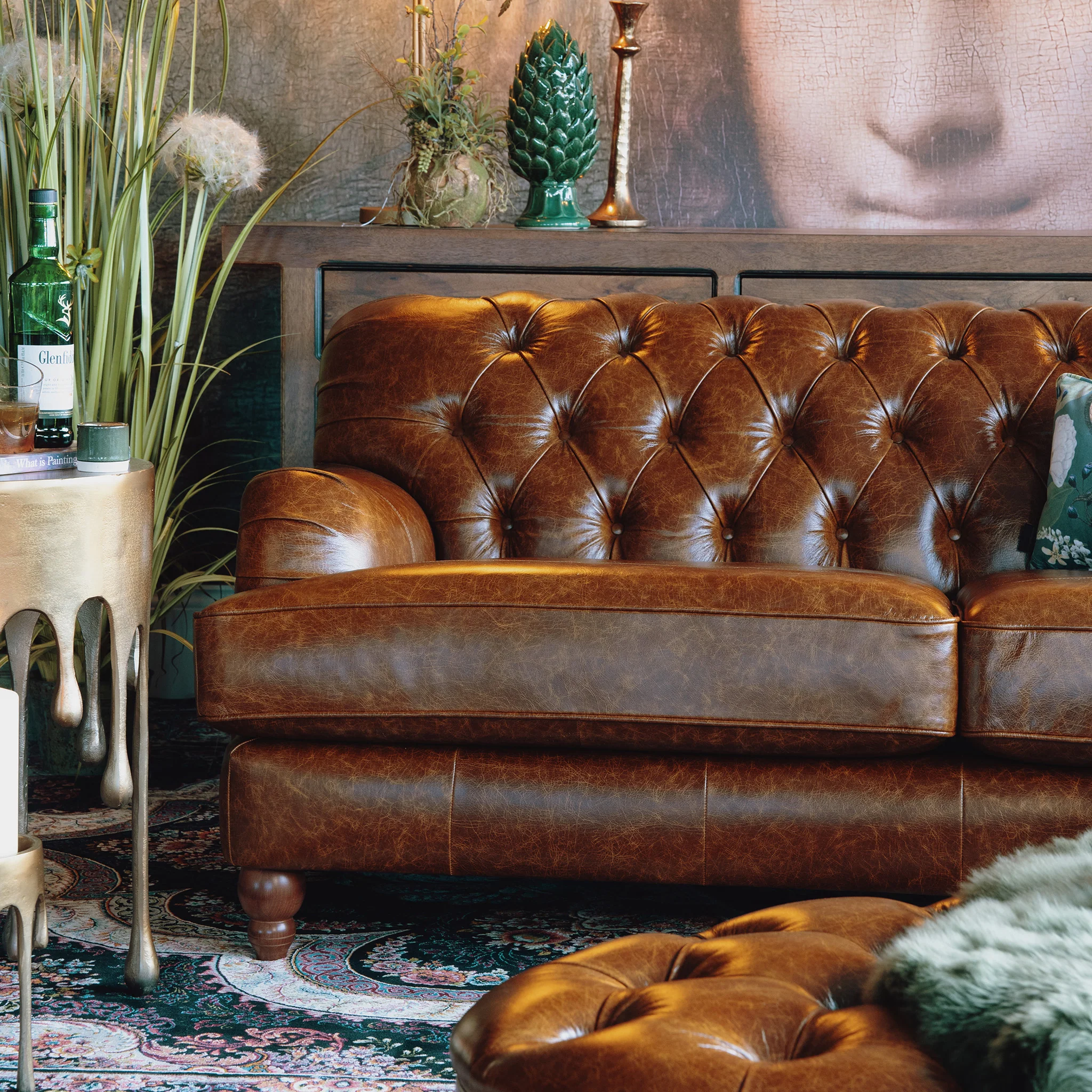 Eaton Chesterfield in Leather - Image 10