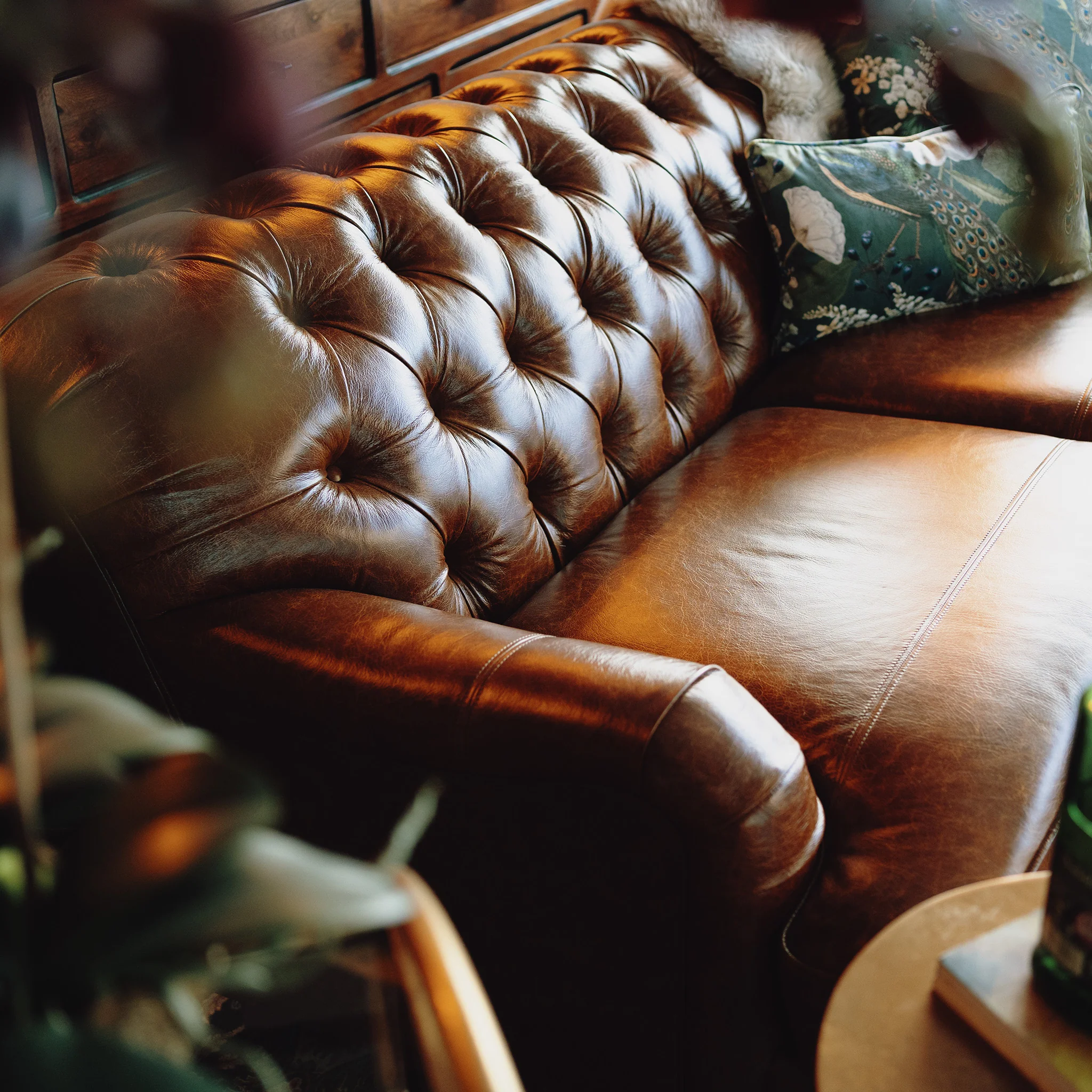 Eaton Chesterfield in Leather - Image 9