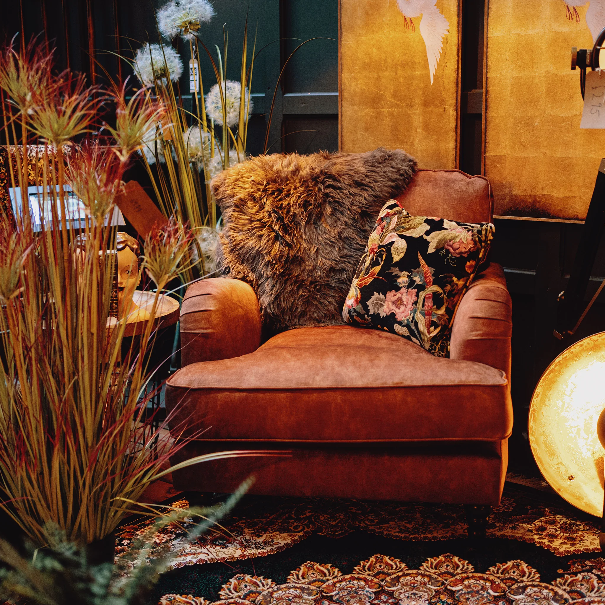 Howard Armchairs in Velvet - Image 10