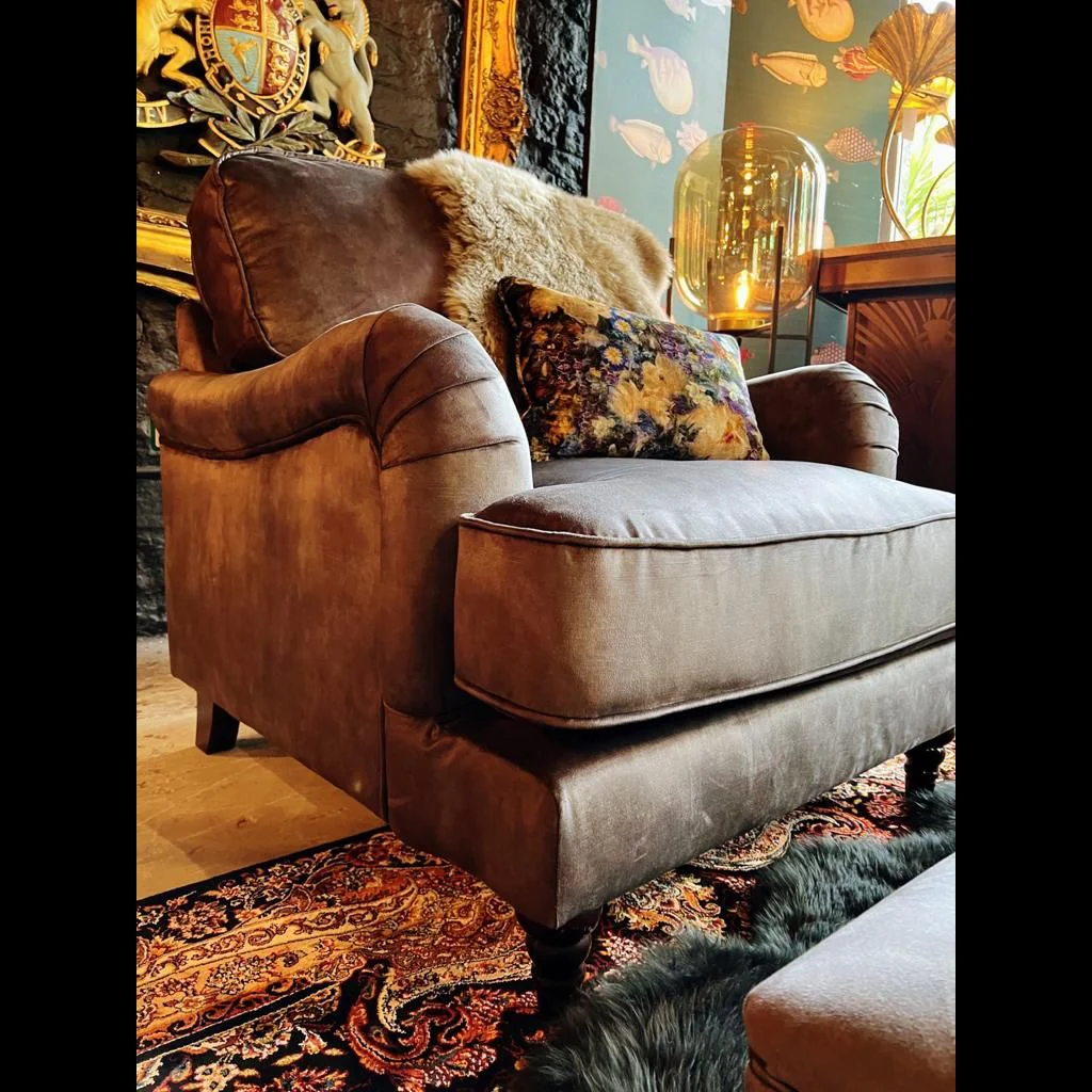 Howard Armchairs in Velvet - Image 15