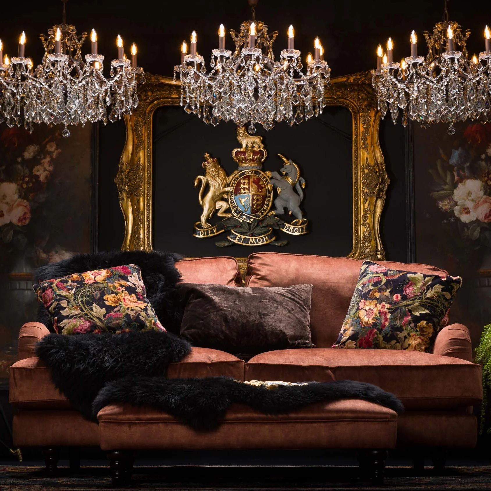 Howard in Velvet - Image 37