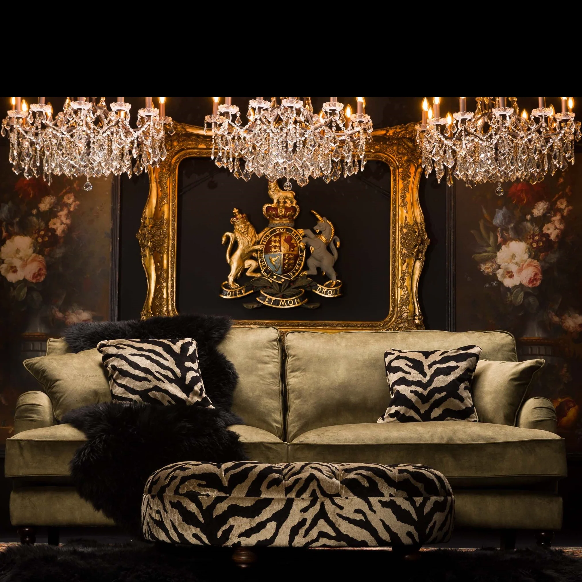 Howard in Velvet - Image 45