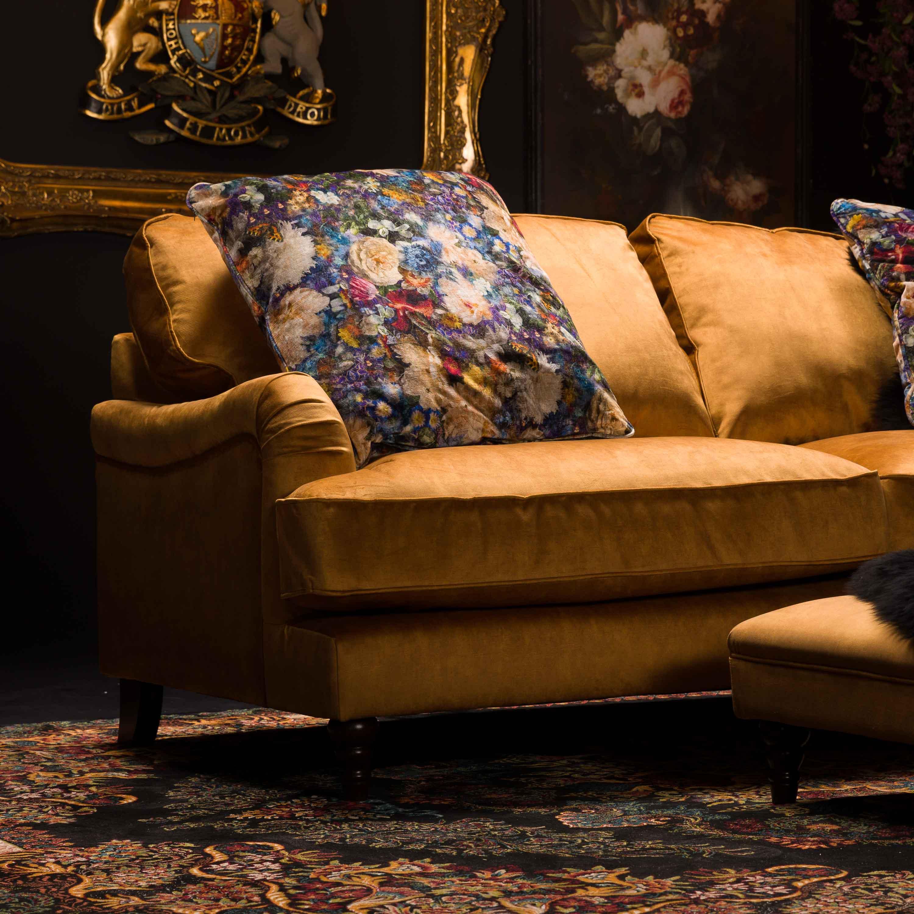 Howard in Velvet - Image 53