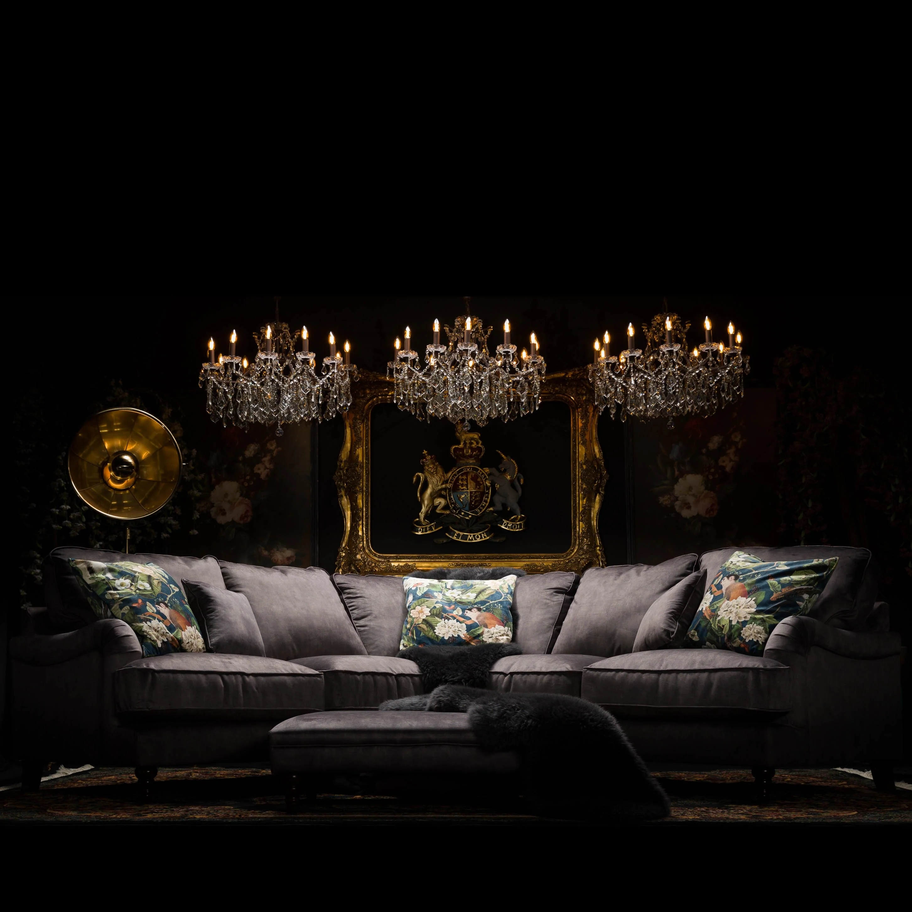 Howard in Velvet - Image 79