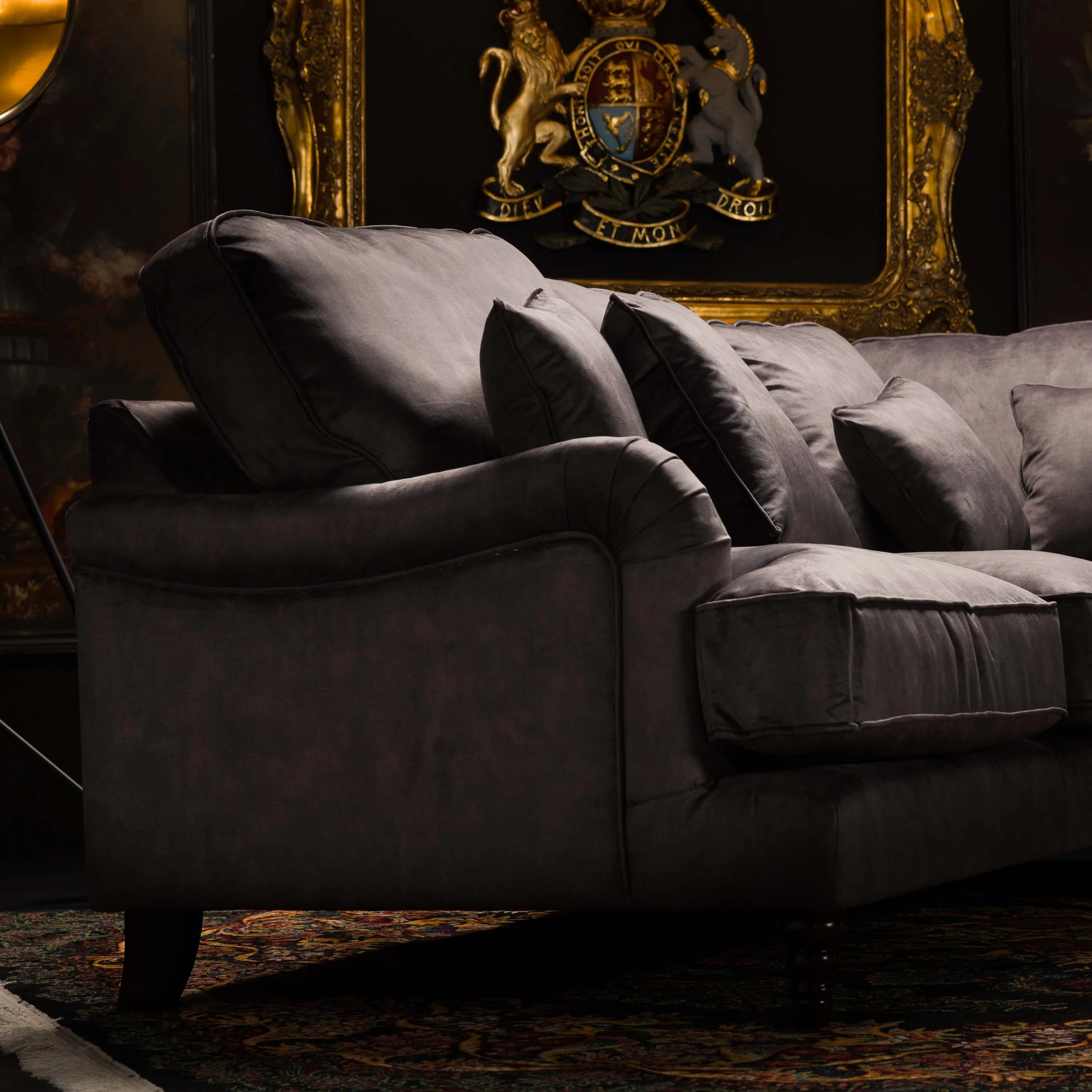 Howard in Velvet - Image 80
