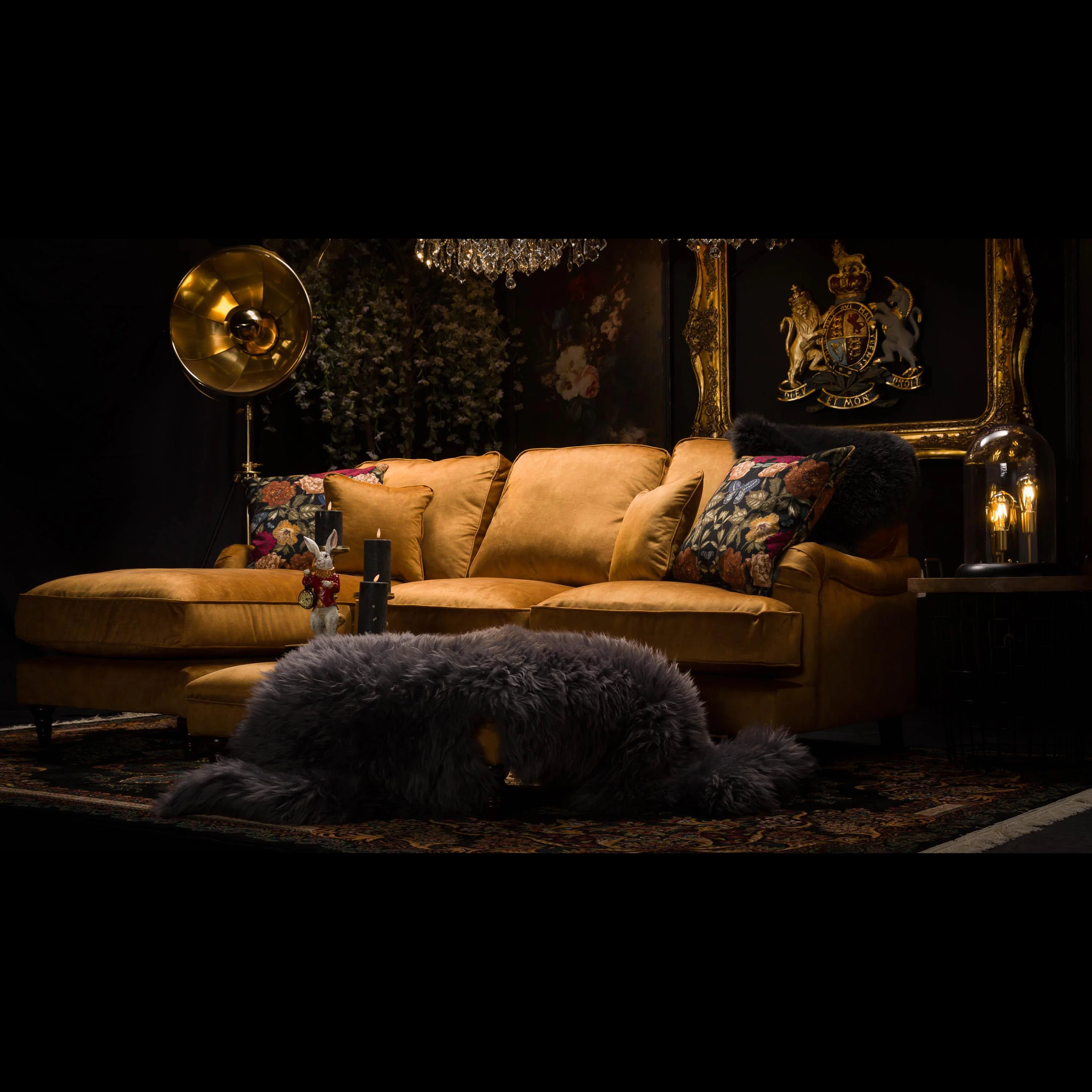 Howard in Velvet - Image 88