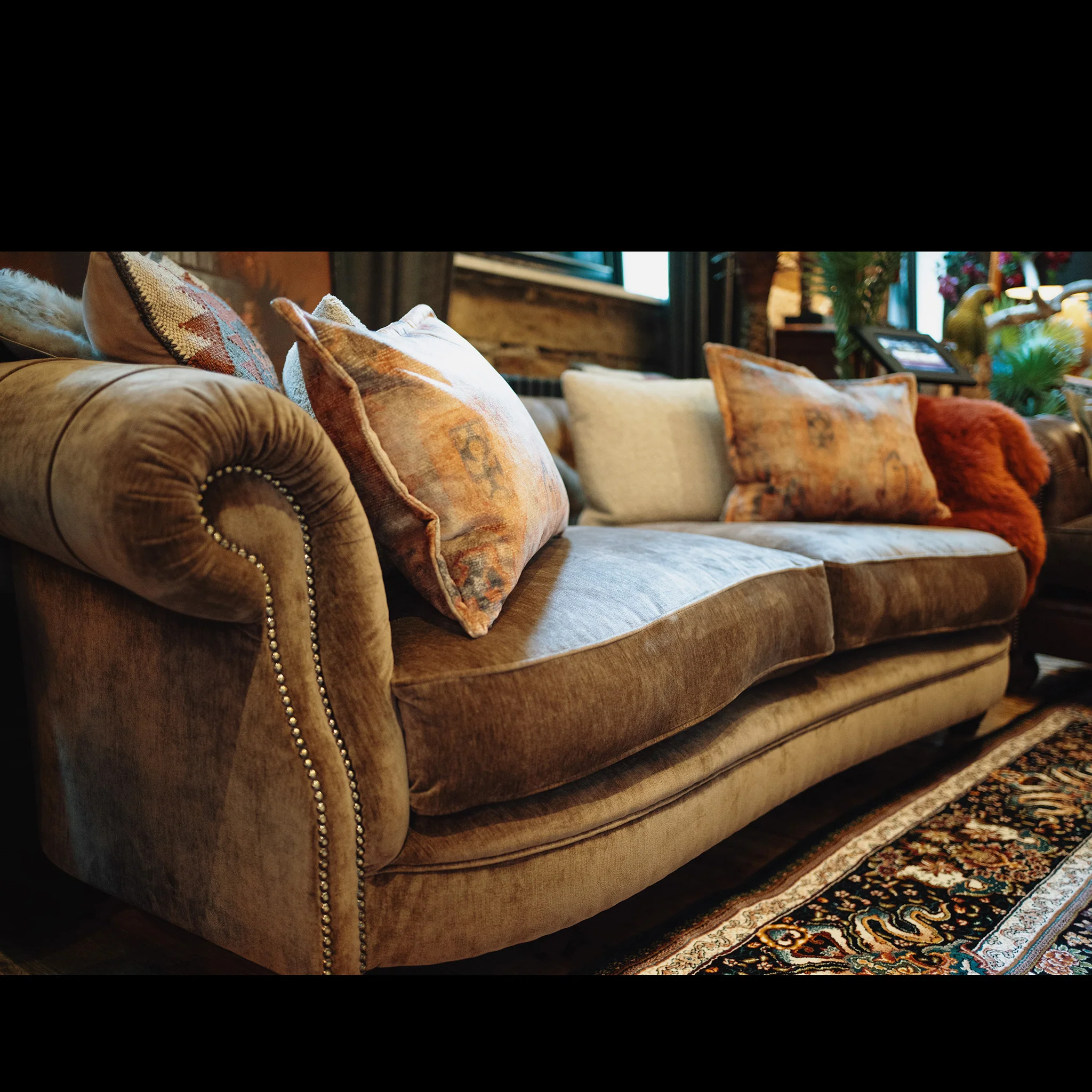 Knightsbridge Chesterfield by Tetrad - Image 14