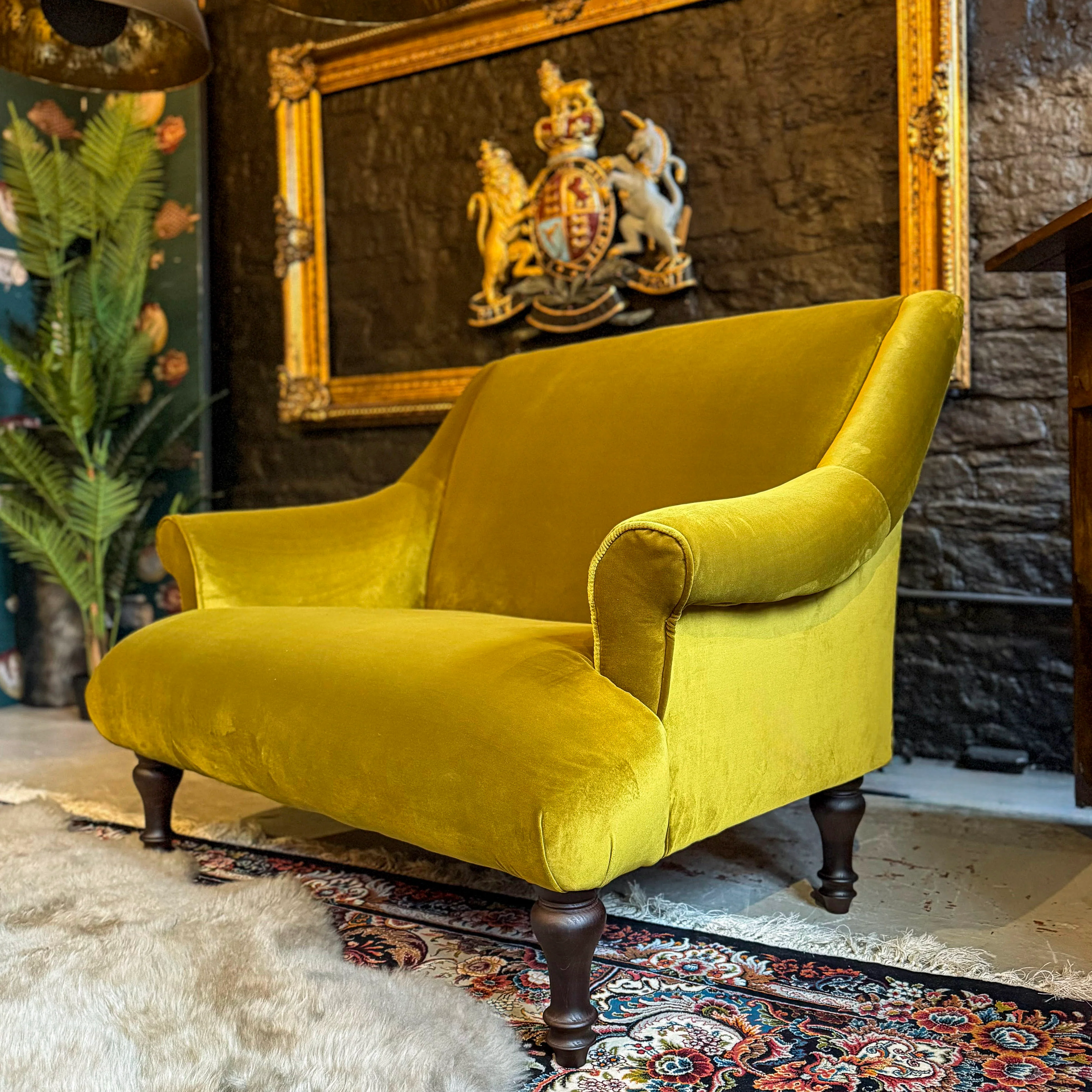 Maverick in Opulence Velvet - Image 22