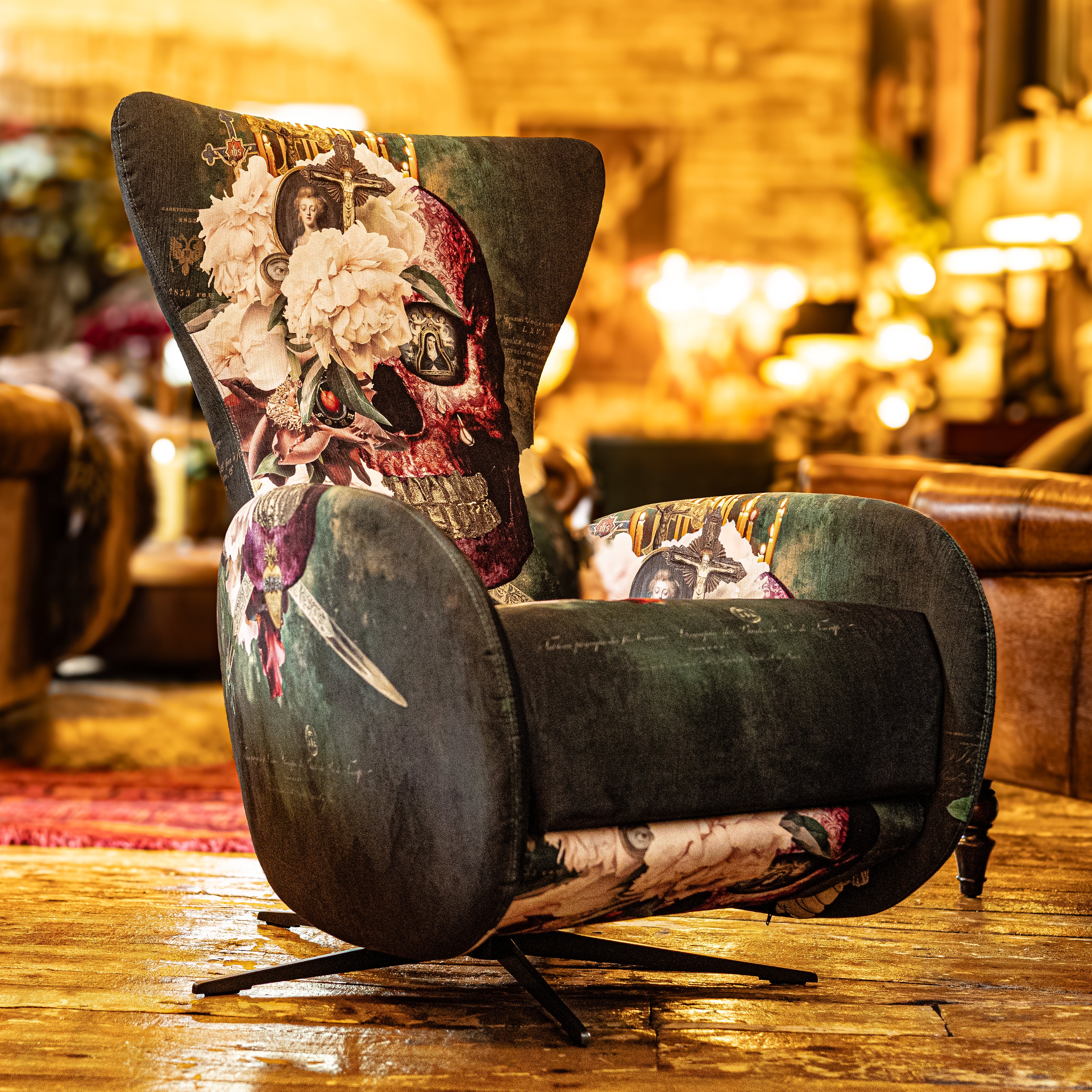 Fama Mondrian Recliner Armchair - Image 9