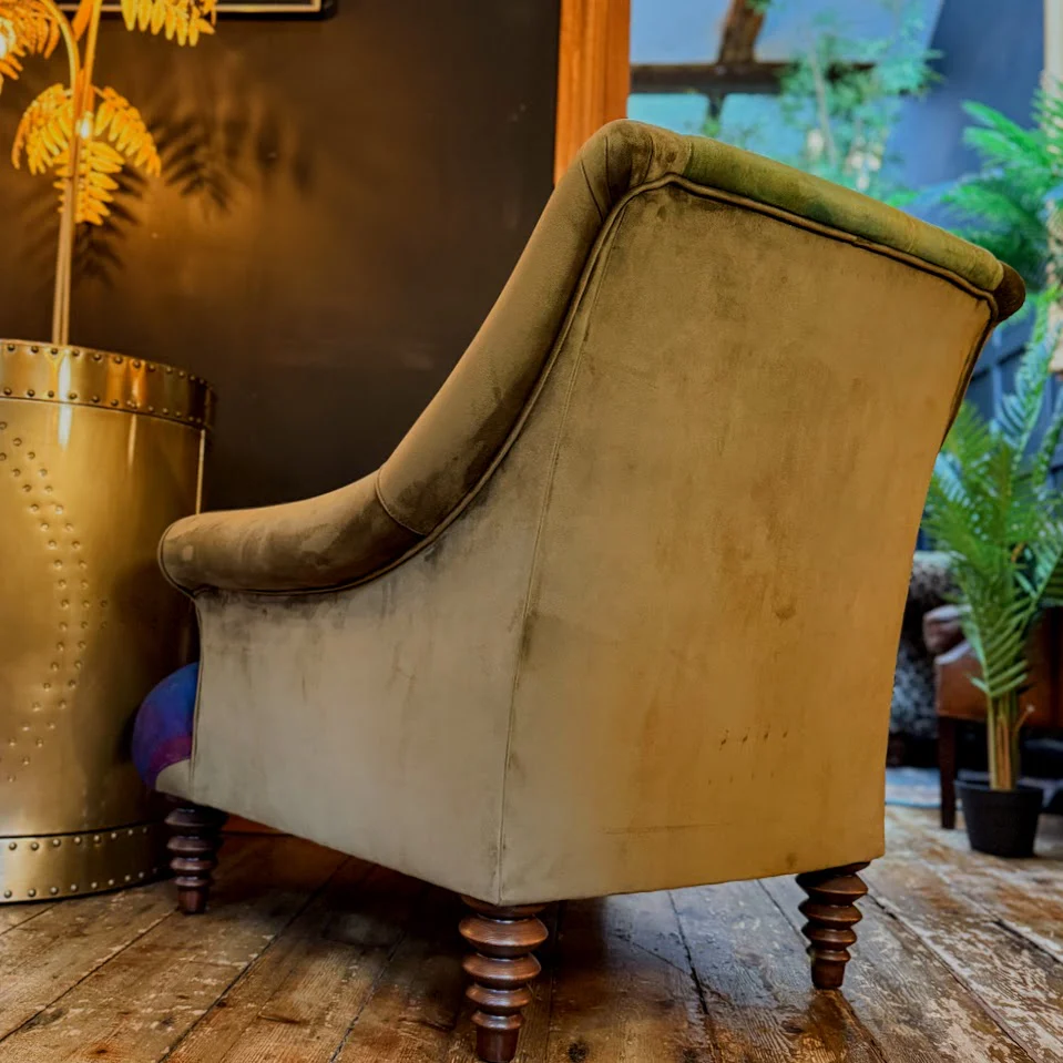 Osborn Armchair in Khaki & Mona Lisa - Image 9