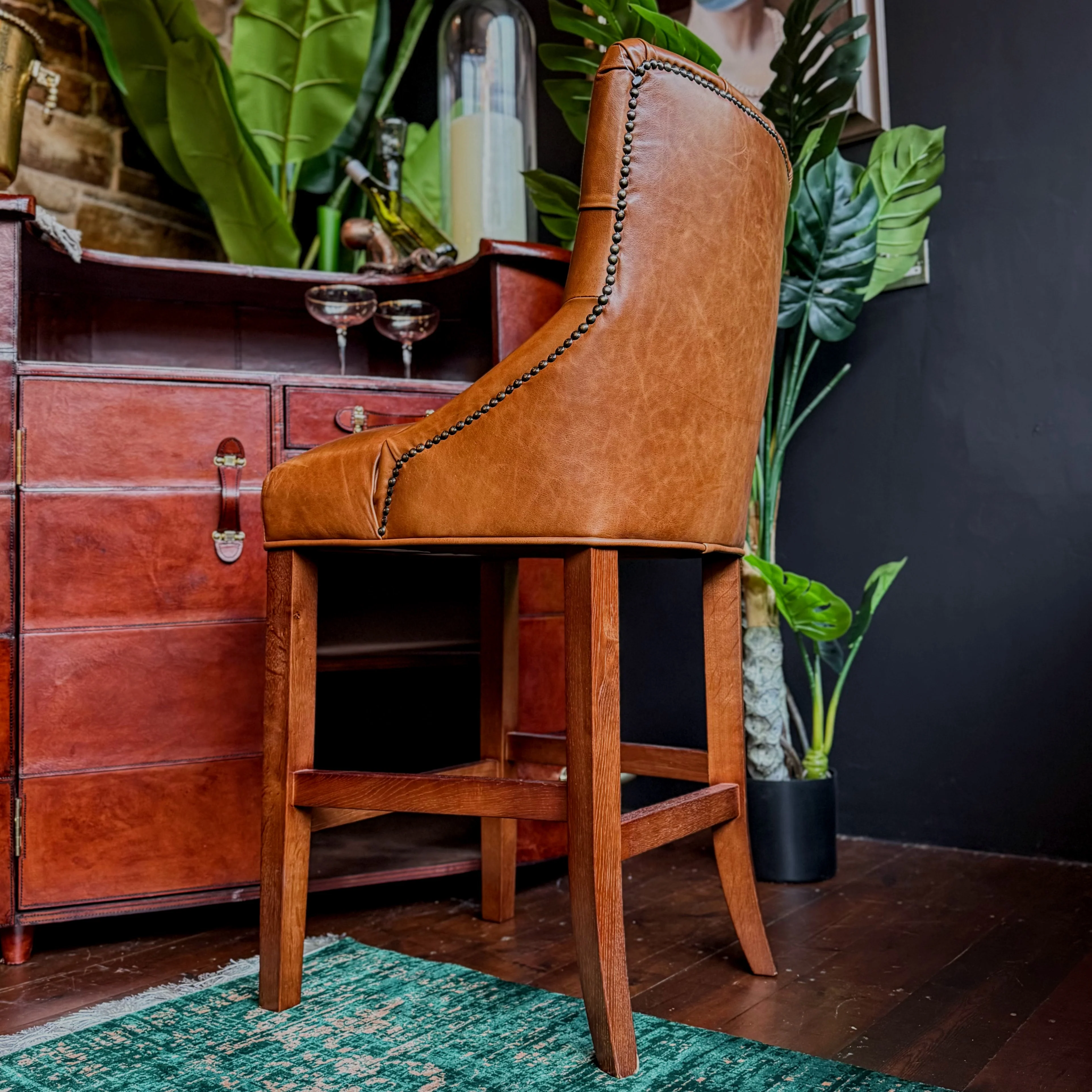 Oskar Chesterfield Bar Stool in Amalfi Brandy Leather - Image 4