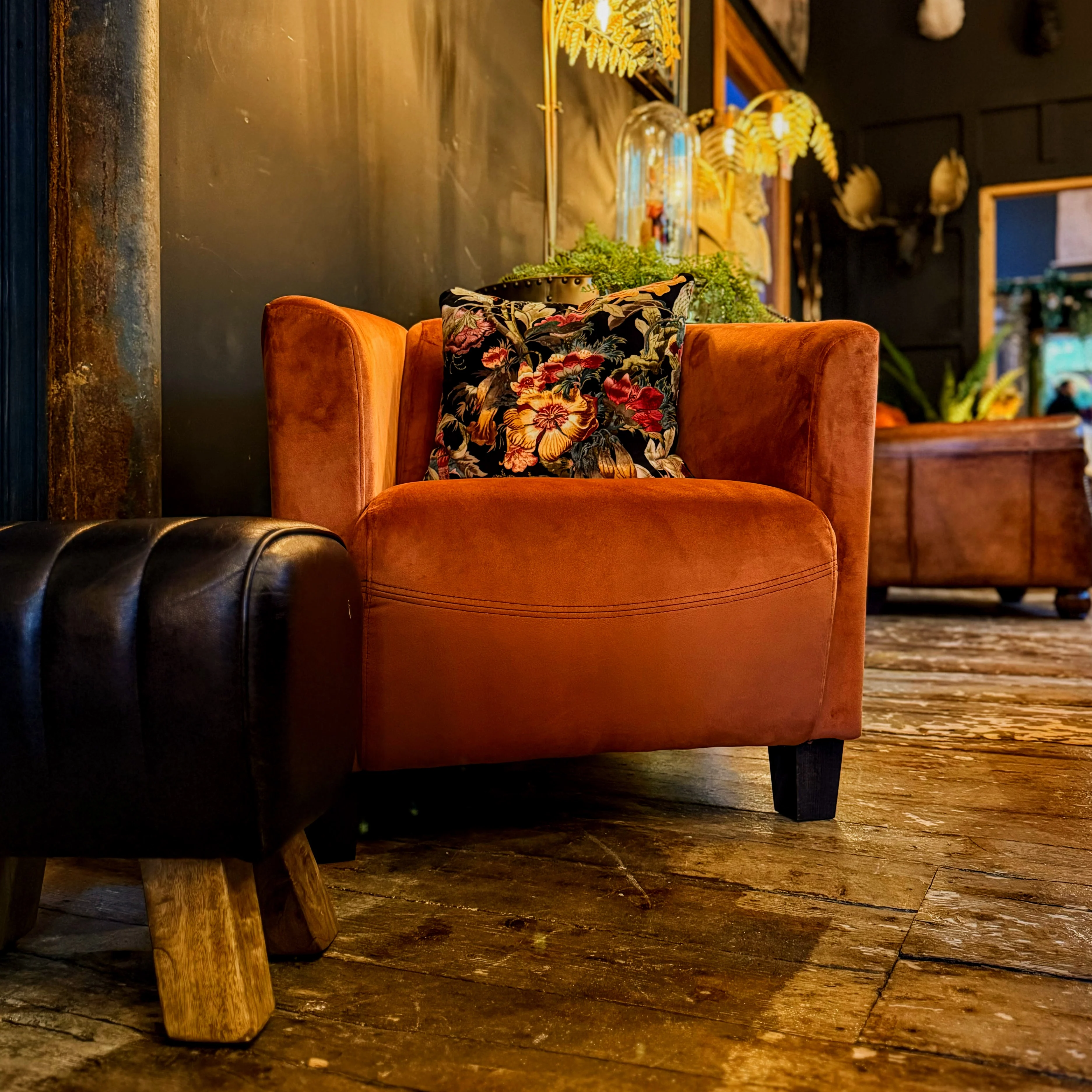 Rocket Chair in Velvet - Image 8