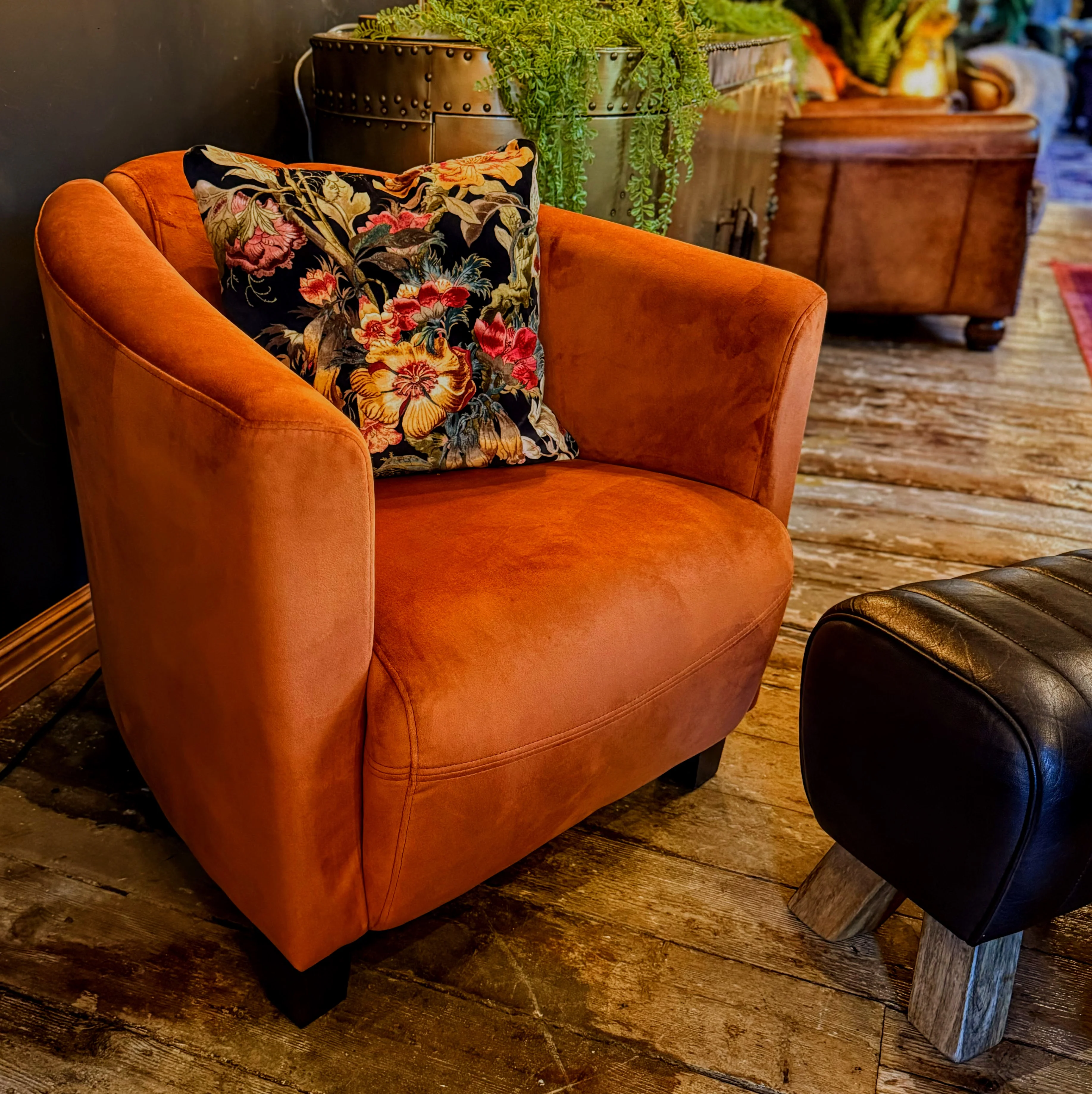 Rocket Chair in Velvet - Image 9
