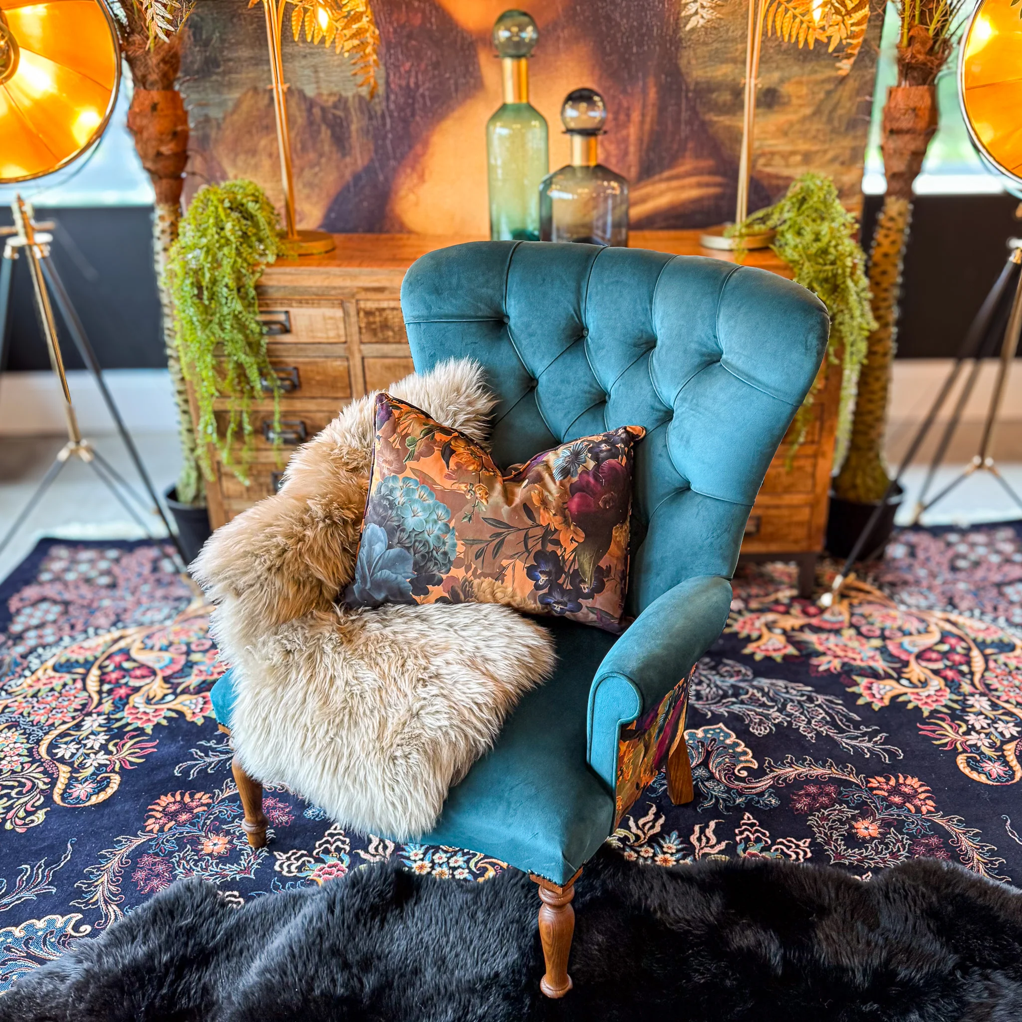 Selfridges Buttoned Wing Back Chair in Plush New Teal & Opal Flora - New - Image 3