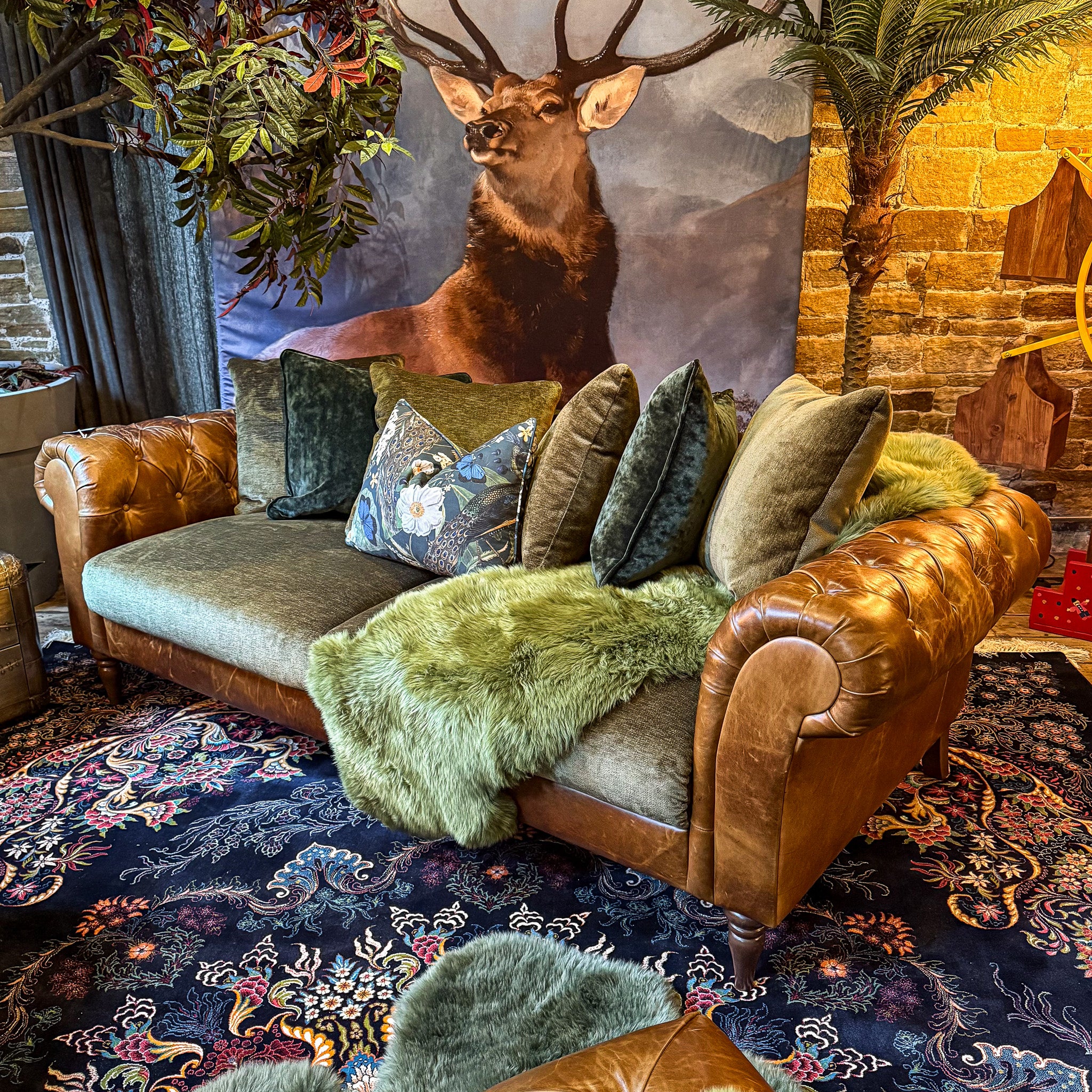 Theodore in Saddle Tan & Derwent Olive Velvet - Image 3