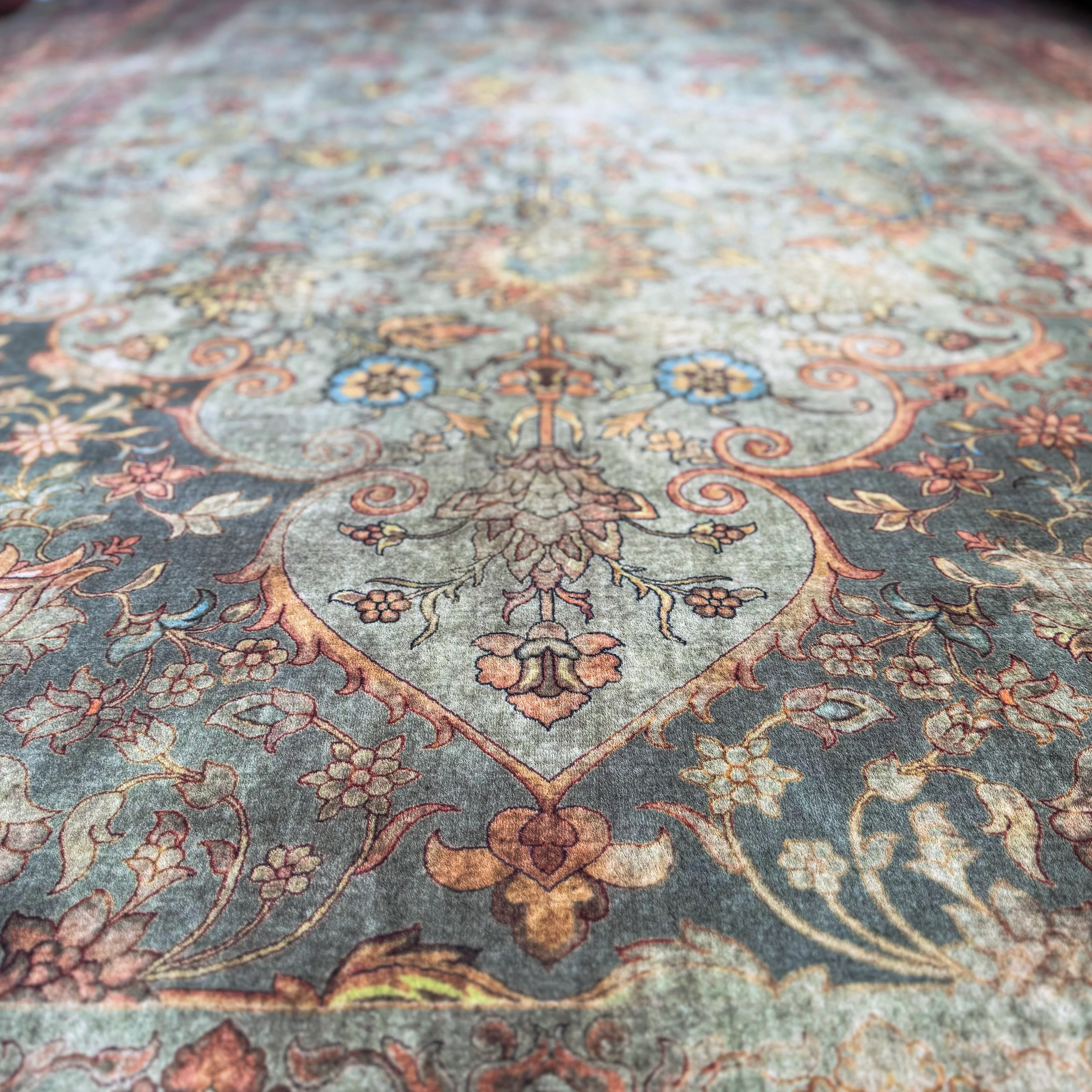 Rug Distressed Moss Green (Various Sizes) - Image 5