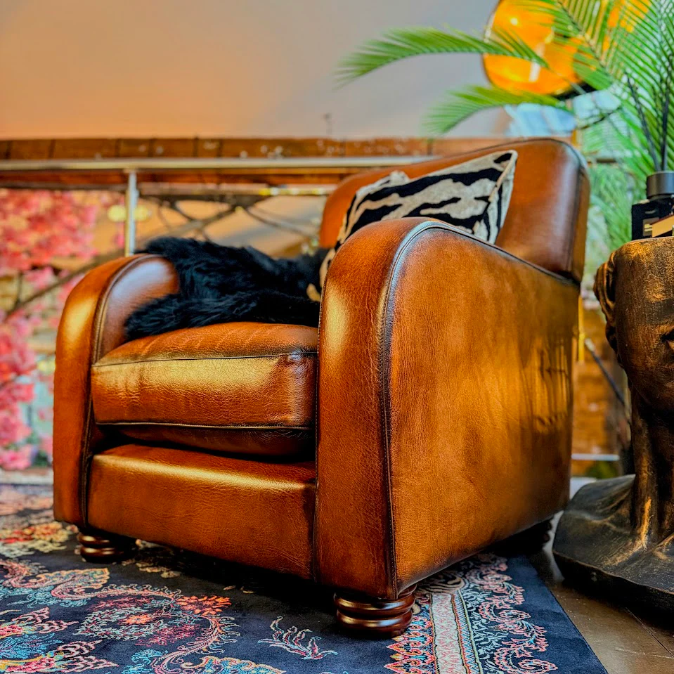 Wilbur Armchair - Image 4