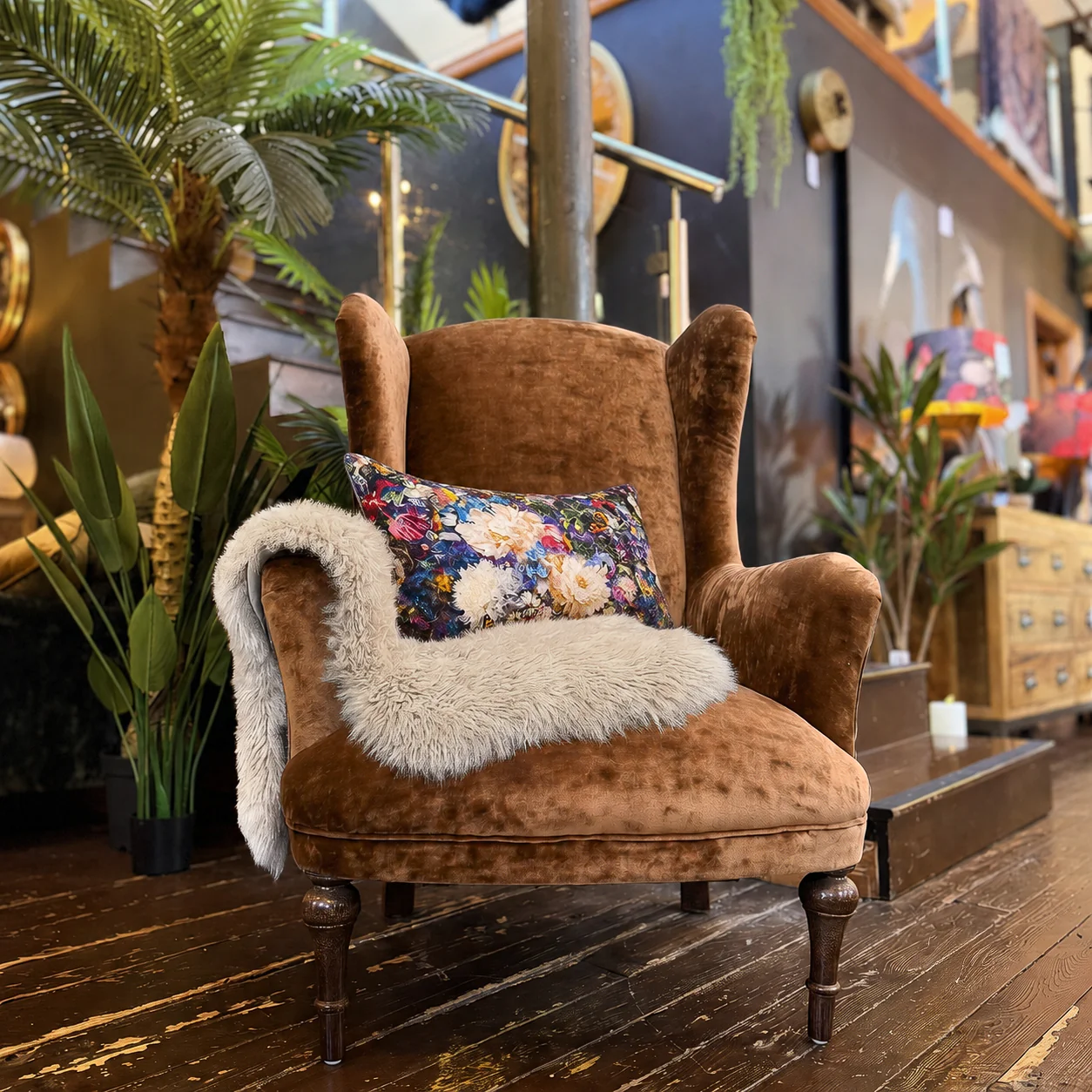 Winston Wingback Accent Chair in Sunshine Velvet - Image 21